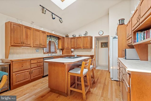 2619 W GREENLEAF ST, Allentown, PA 18104