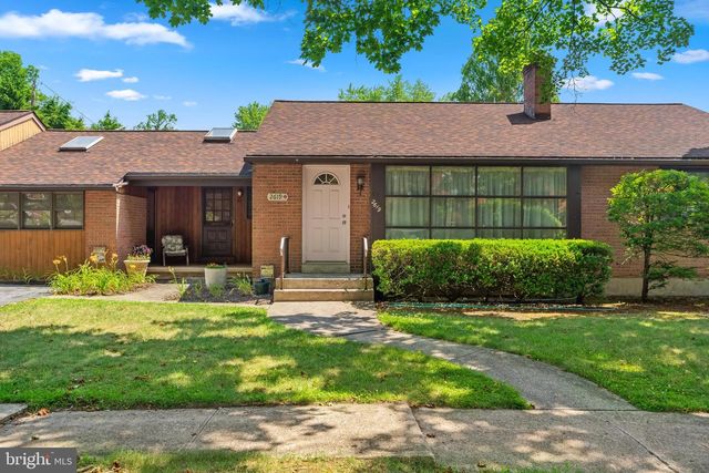 2619 W GREENLEAF ST, Allentown, PA 18104