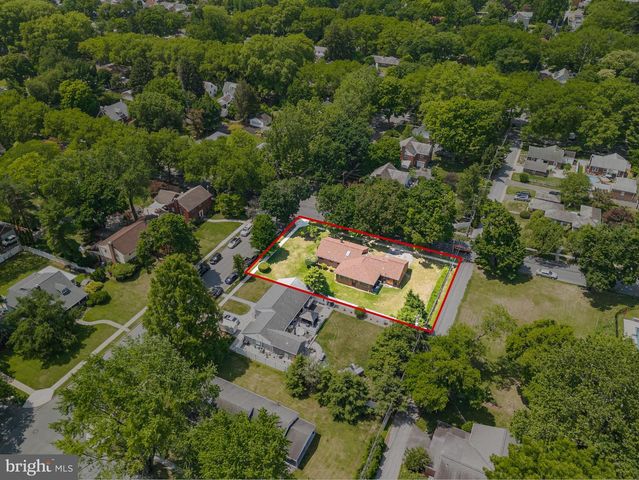 2619 W GREENLEAF ST, Allentown, PA 18104
