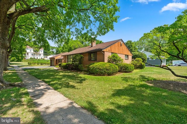 2619 W GREENLEAF ST, Allentown, PA 18104