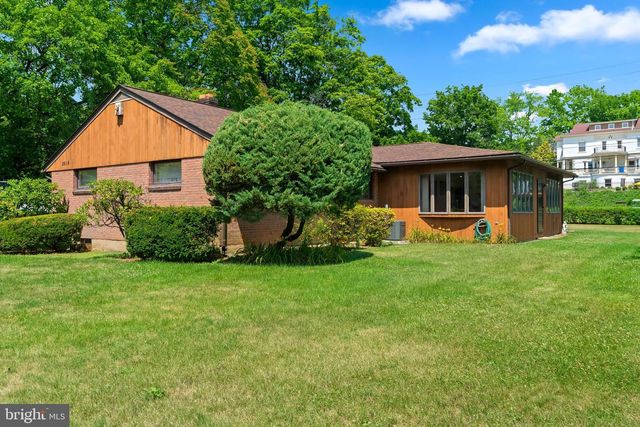 2619 W GREENLEAF ST, Allentown, PA 18104