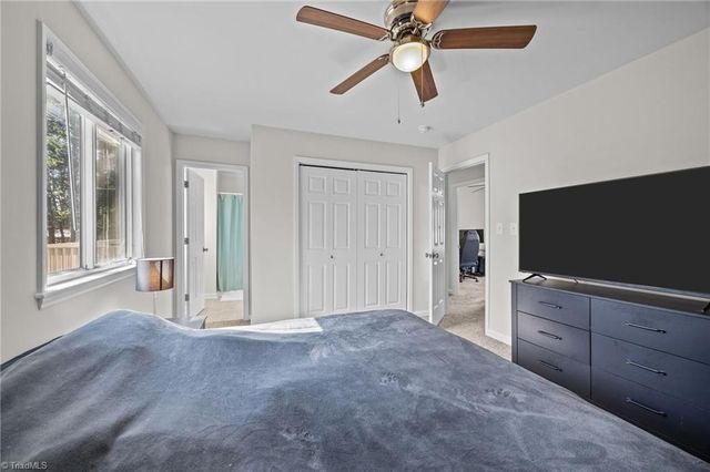 1113 Century Park Avenue, Kernersville, NC 27284