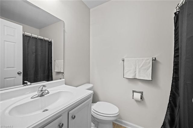 1113 Century Park Avenue, Kernersville, NC 27284