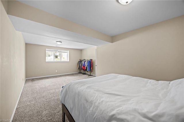 1113 Century Park Avenue, Kernersville, NC 27284