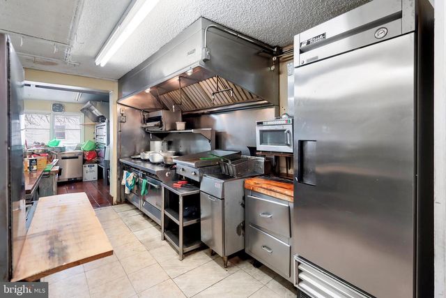 572 KLOCKNER RD, Hamilton, NJ 08619