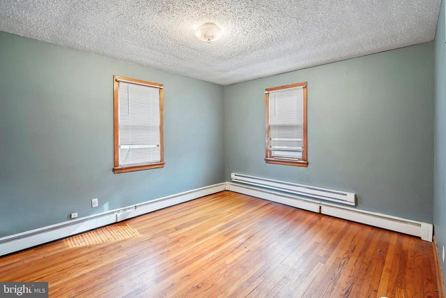 572 KLOCKNER RD, Hamilton, NJ 08619
