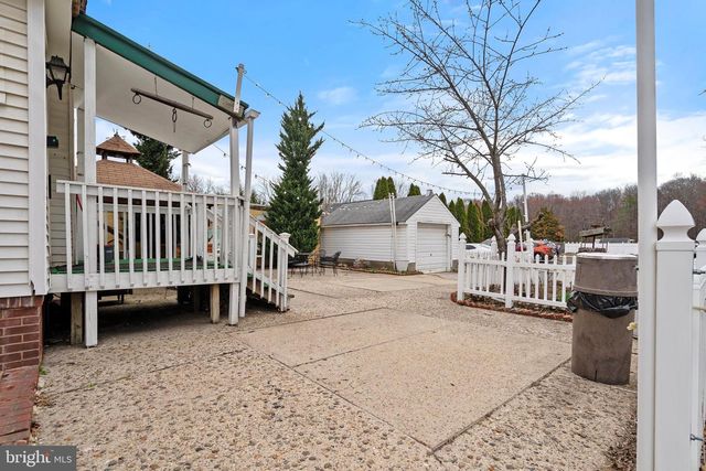 572 KLOCKNER RD, Hamilton, NJ 08619