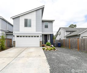 11512 3rd Place W #B, Everett, WA 98204