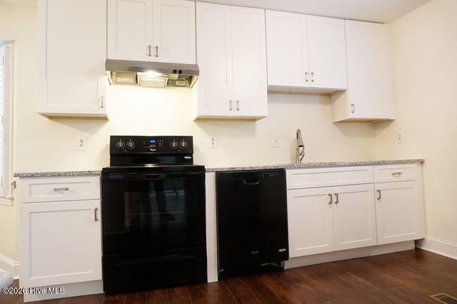318 Foxhall Court, Wilmington, NC 28412