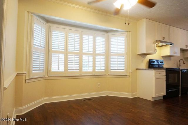 318 Foxhall Court, Wilmington, NC 28412