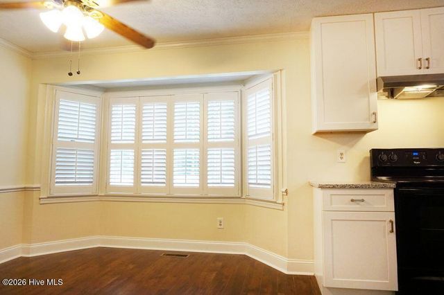 318 Foxhall Court, Wilmington, NC 28412