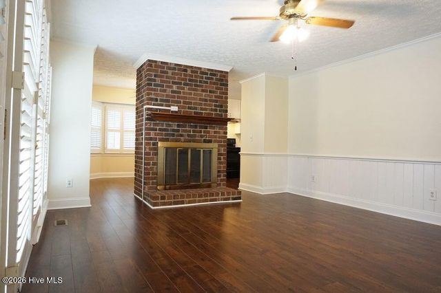 318 Foxhall Court, Wilmington, NC 28412