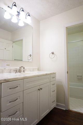 318 Foxhall Court, Wilmington, NC 28412