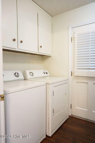 318 Foxhall Court, Wilmington, NC 28412