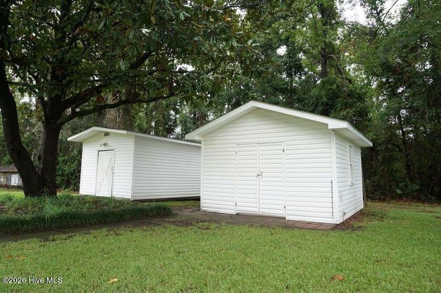 318 Foxhall Court, Wilmington, NC 28412