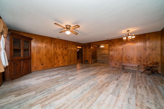 816 Blueridge Pkwy, Longview, TX 75605