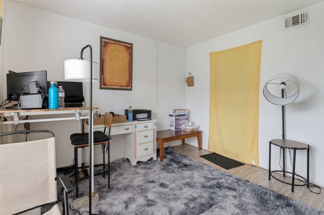 1402 S Carrier Parkway 202, Grand Prairie, TX 75051