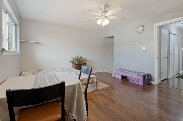 1402 S Carrier Parkway 202, Grand Prairie, TX 75051