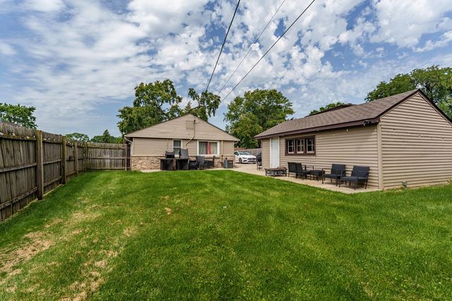 5037 Elm Circle Drive, Oak Lawn, IL 60453