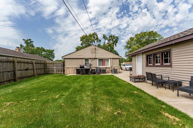 5037 Elm Circle Drive, Oak Lawn, IL 60453
