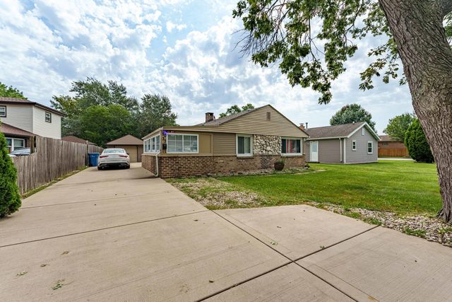 5037 Elm Circle Drive, Oak Lawn, IL 60453