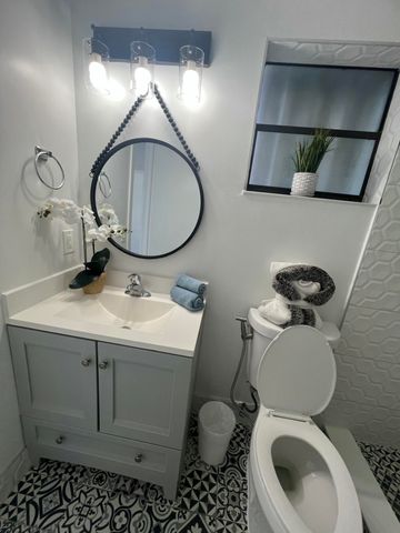 4791 Elmhurst Rd B, West Palm Beach, FL 33417