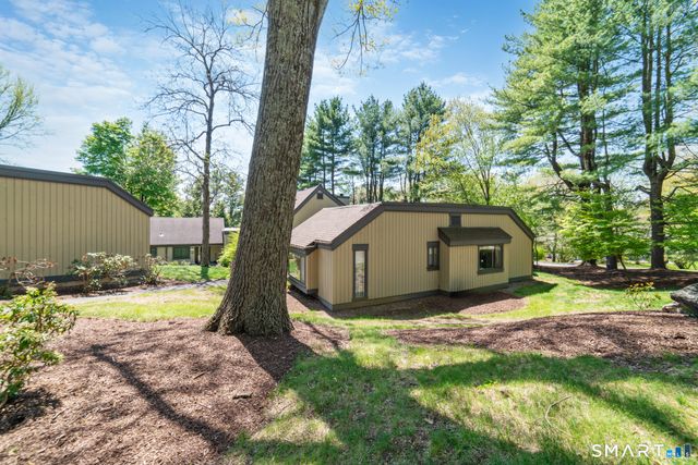 847 Heritage Village B, Southbury, CT 06488