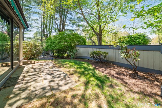 847 Heritage Village B, Southbury, CT 06488