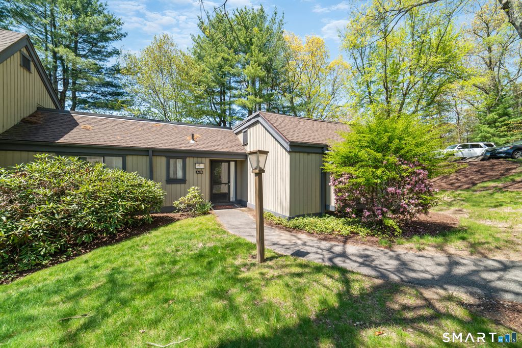 847 Heritage Village B, Southbury, CT 06488
