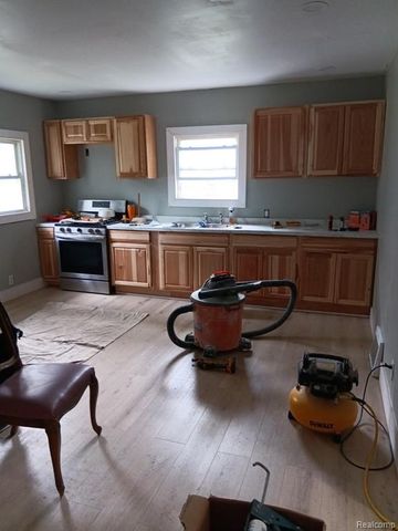 414 S Oakley Street, Saginaw, MI 48602