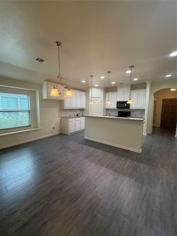 1966 De Berry Lane, Princeton, TX 75407