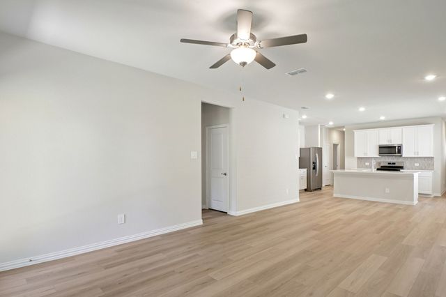 1406 Bridgestone Drive, Princeton, TX 75071