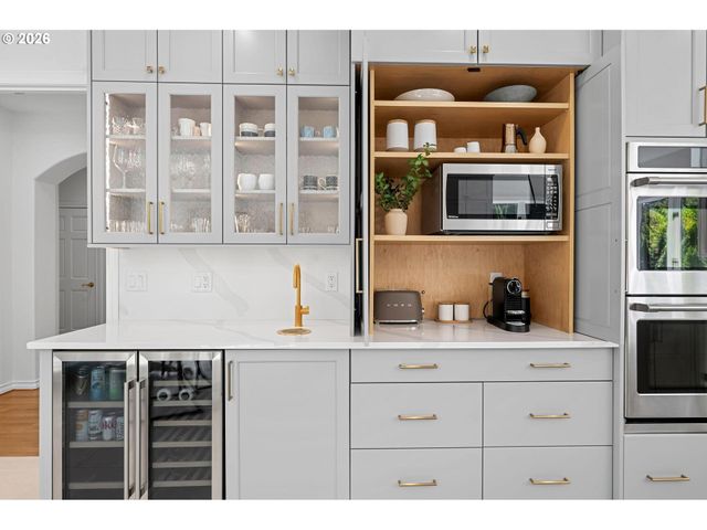 3625 Sw 60TH Pl, Portland, OR 97221