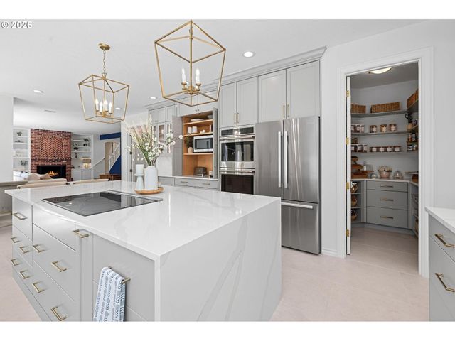 3625 Sw 60TH Pl, Portland, OR 97221