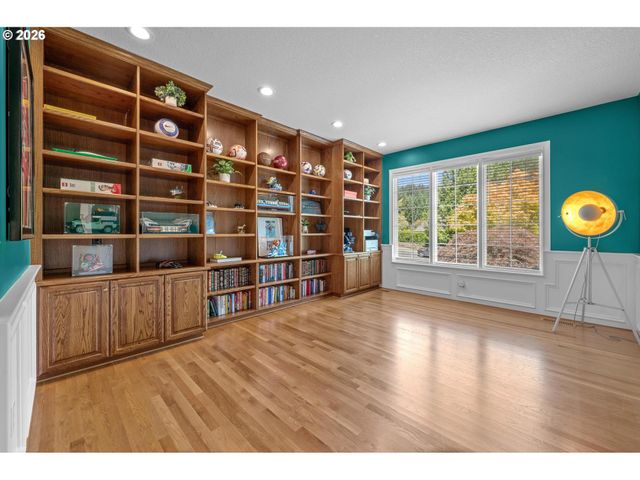 3625 Sw 60TH Pl, Portland, OR 97221