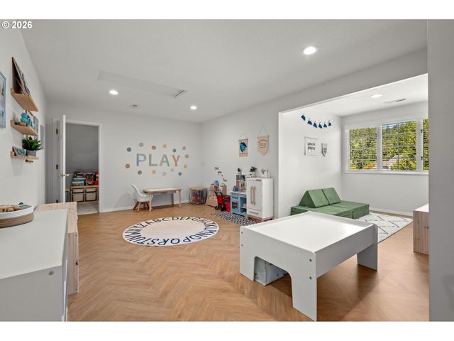3625 Sw 60TH Pl, Portland, OR 97221
