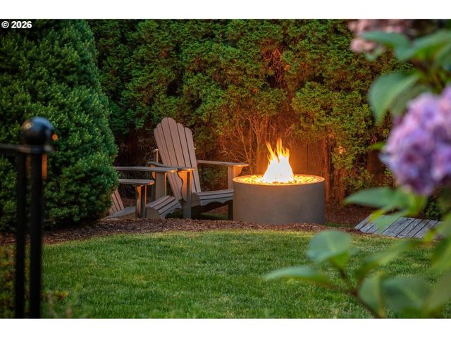 3625 Sw 60TH Pl, Portland, OR 97221