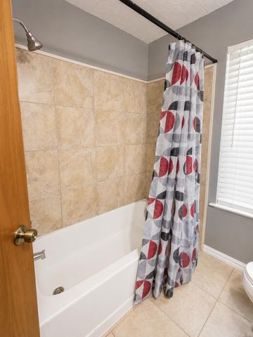 6517 DELHAVEN Drive, North Little Rock, AR 72117