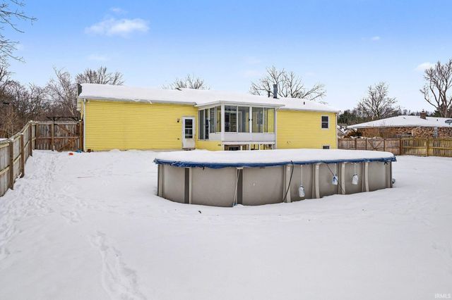 53652 County Road 1, Elkhart, IN 46514