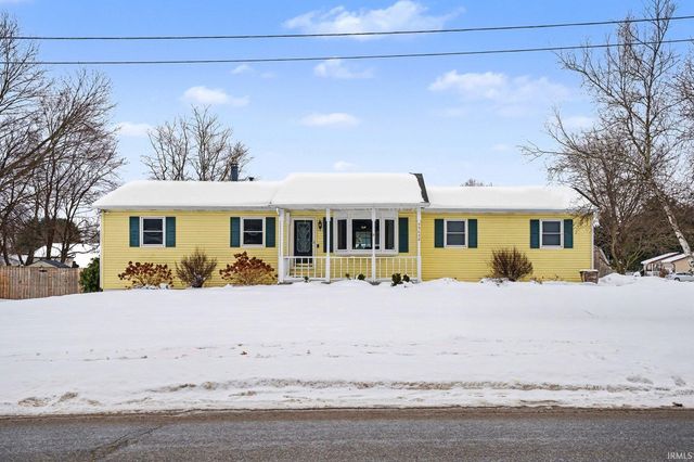 53652 County Road 1, Elkhart, IN 46514