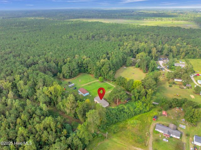 2274 New Road, Burgaw, NC 28425