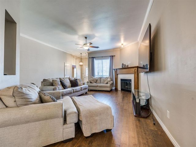 9809 SW 33rd Street, Yukon, OK 73099