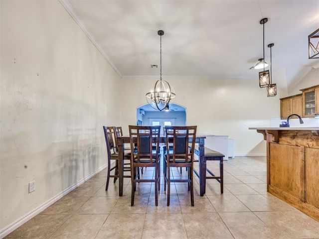 9809 SW 33rd Street, Yukon, OK 73099