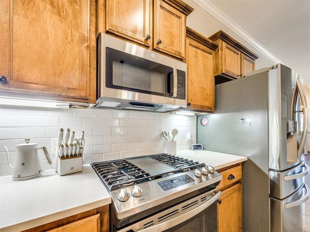 9809 SW 33rd Street, Yukon, OK 73099