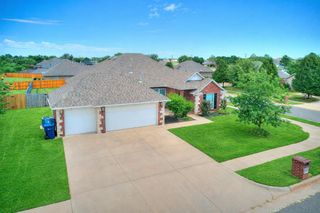 9809 SW 33rd Street, Yukon, OK 73099