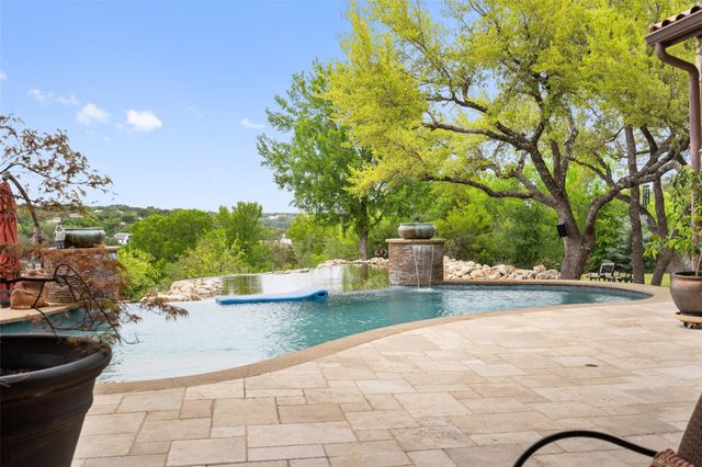 808 Rivercliff DR, Spicewood, TX 78669