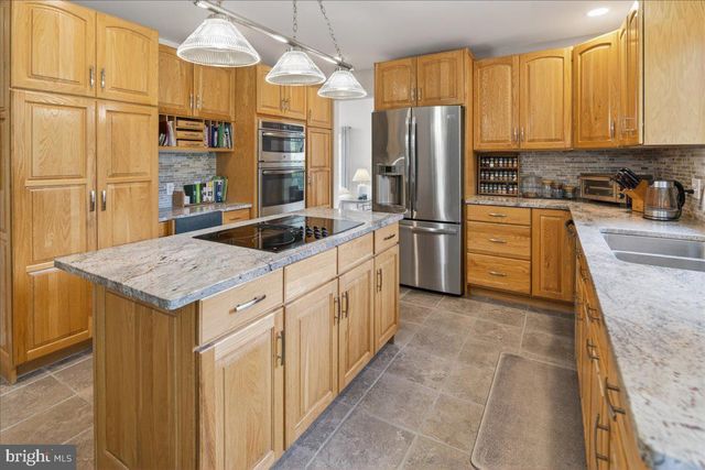292 PENN HARBOURTON RD, Pennington, NJ 08534
