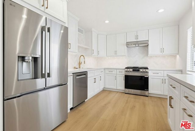 9552 Via Milano, Burbank, CA 91504