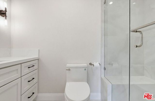 9552 Via Milano, Burbank, CA 91504