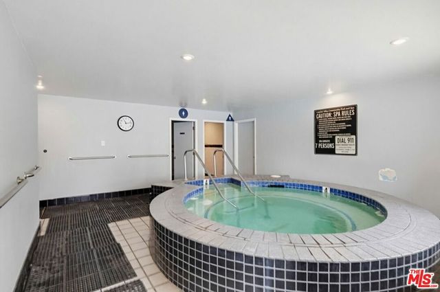 9552 Via Milano, Burbank, CA 91504